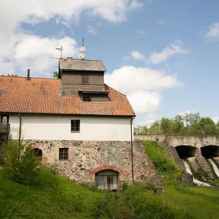 Viesu Nams Vella Maison d'hôtes *